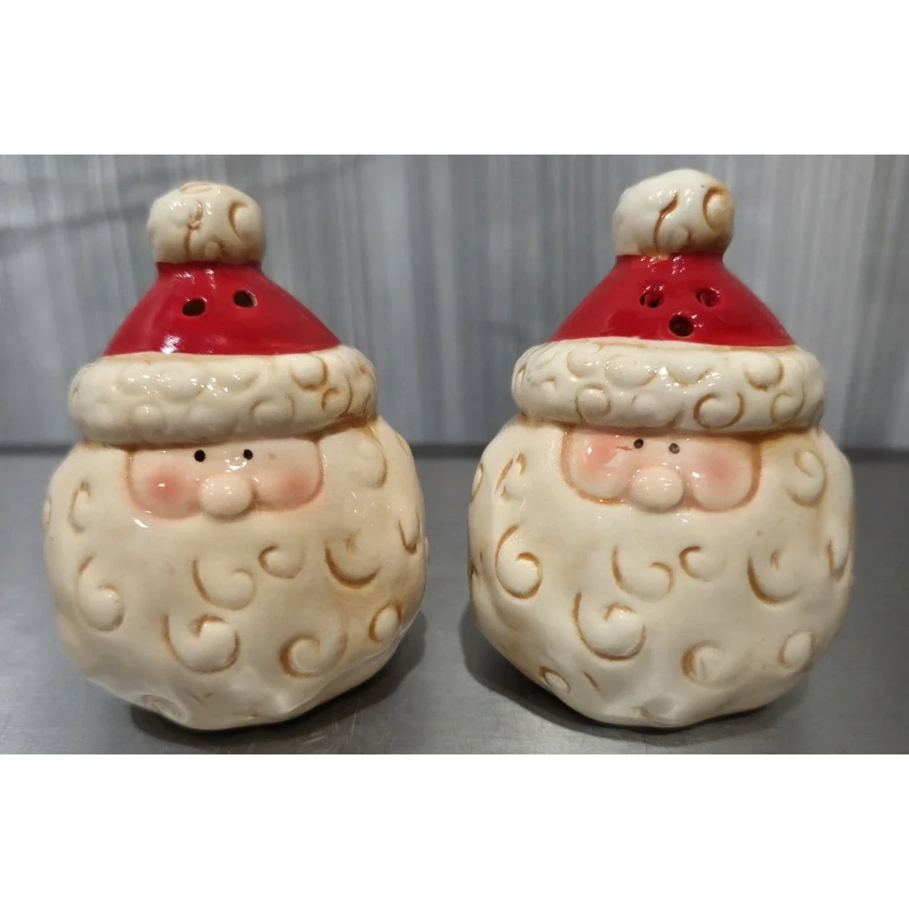 Santa Bearded Holiday Festive Salt And‎ Pepper Shaker Set